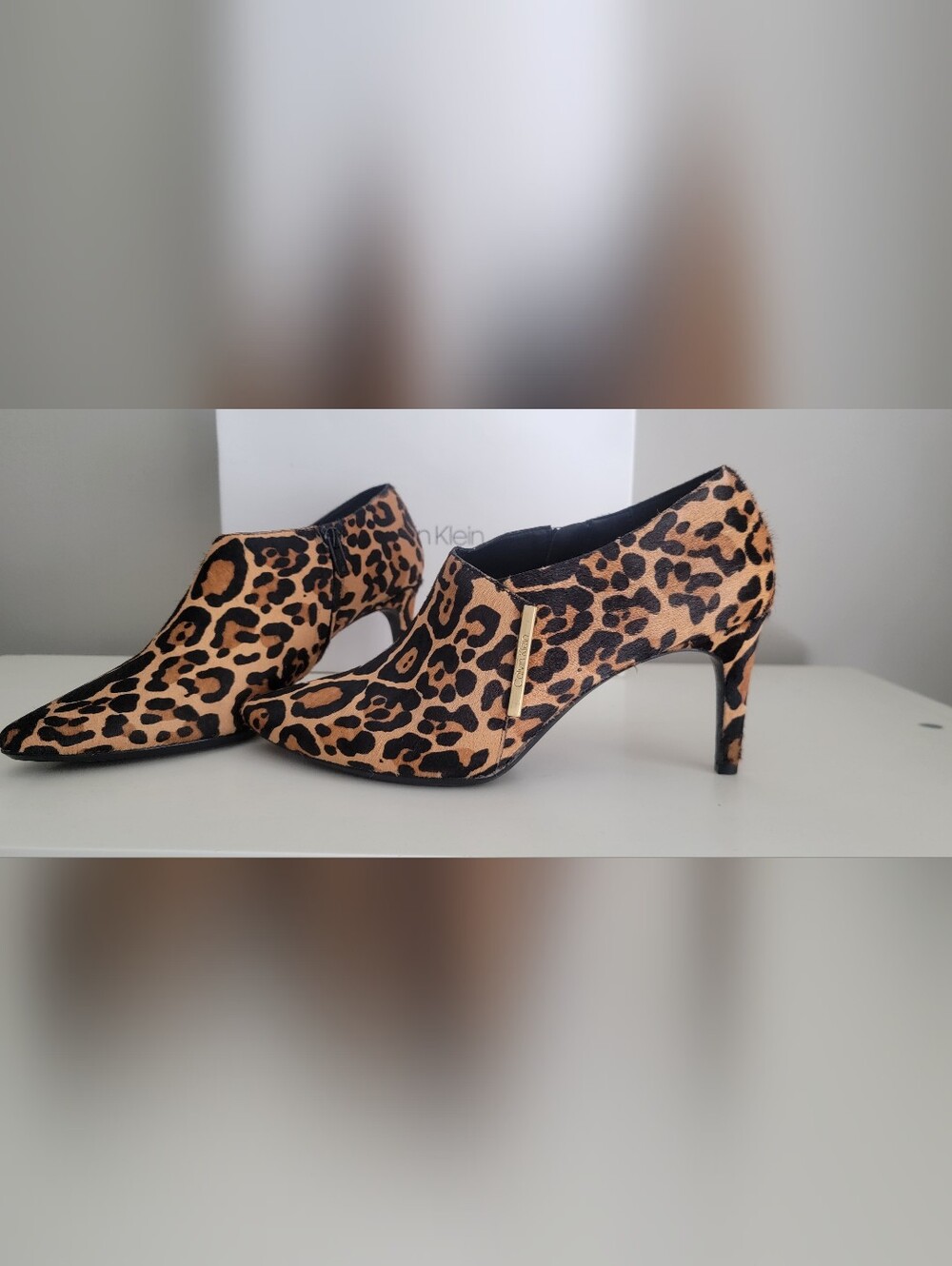 Calvin Klein Leopard Calf Hair Pointed Toe Booties Heels Size 11M